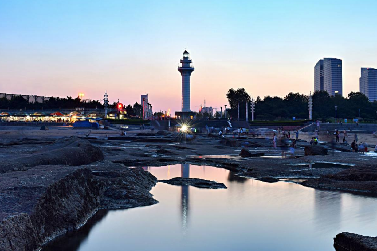 {線上賭場}(山东日照旅游景点攻略自驾游需要几天)