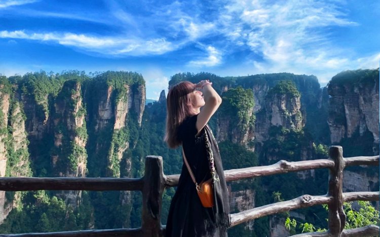 {娛樂城}(张家界游玩需要几天合适)