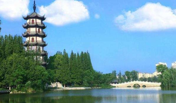 {賭波}(中国十大必去旅游城市排名) {賭波}(中国十大必去旅游城市排名)